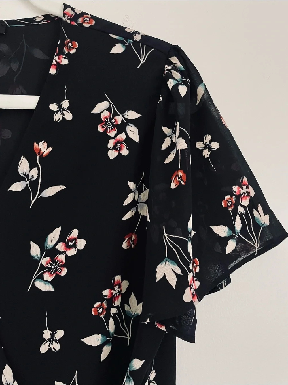 Madewell Botanical Print Wrap Top Blouse in True Black Size S EUC